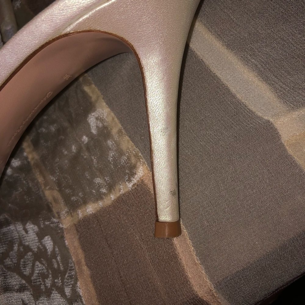 Gianvito Rossi Portofino Sandals Pearl White 38 - Picture 8 of 13